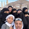 Ramadan Jadi Makin Berkah, Ini Foto-Foto Keluarga Gen Halilintar Umrah Bareng ke Tanah Suci