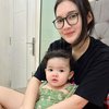 Pesona Bule Jawa Nih, Ini Deretan Foto Terbaru Baby Kenes Anak Nella Kharisma yang Makin Gemoy 