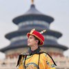 7 Foto Verrel Bramasta saat Kunjungi Tempel of Heaven, Gagah Banget Kayak Kaisar China!