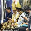 Beda dari yang Lain, Ini 8 Foto Hesti Purwadinata dan Gengnya Bukber dengan Dresscode Baju Adat
