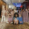Ada yang Pakai Baju Shimmer, Ini 8 Gaya Keluarga Artis di Lebaran Hari Pertama