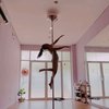 Jaga Badan Tetap Fit dan Body Goals, Ini Deretan Foto Azizah Salsha yang Luwes Banget saat Pool Dance