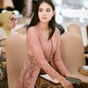 Inspirasi Perempuan Indonesia, Ini 10 Selebriti Posting Foto Peringati Hari Kartini 2024