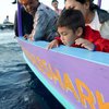 7 Foto Kiano dan Kenzo Berburu Hiu Paus di Sumbawa, Berangkat Jam 2 Pagi ke Tengah Lautan