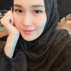 7 Foto Selfie Ayu Ting Ting Pakai Hijab, Makin Cantik Aja nih?!