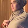 Bikin Hati Adem, Ini Foto Nikita Mirzani yang Tampil Menawan dalam Balutan Hijab