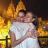 Curi Perhatian, Ini Foto Sophia Latjuba Ikut Rayakan Waisak di Candi Sewu Bareng Dwi Sasono dan Eva Celia