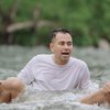 Foto Keseruan Geng The Dudas Minus One Berendam di Kali, Bikin Heboh Sampai Disamperin Ibu-ibu