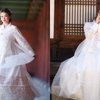 8 Foto Rebecca Klopper dengan Balutan Hanbok, Penampilannya Mirip Eonnie-eonnie Korea!