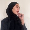 Makin Istiqomah, Ini Deretan Foto Paula Verhoeven Kini Makin Tampil Syar’i - Terlihat Sering Pakai Hijab Warna Hitam! 