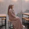 Tak Sabar Melahirkan Anak Perempuan, Ini 10 Foto OOTD Larissa Chou dengan Baby Bump yang Makin Besar