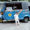 Bisa Naik Mobil Mewah, Ini 10 Foto Atta Halilintar dan Aurel Hermansyah Jemput Sekolah Ameena Pakai Bajaj