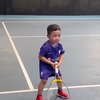 10 Foto Rafathar dan Gempi Main Tenis Bareng, Gemasnya Rayyanza yang Jadi Orang Ketiga Tuai Perhatian