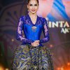 7 Foto Menawan Cinta Laura Raih Pengharagaan R.A Kartini Award 2024 Sukses Pukau Hati Penggemar