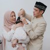 7 Foto Momen Aqiqah Baby Lia Anak Bungsu Dude Harlino, Sederhana Namun Khidmat