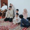 7 Foto Momen Aqiqah Baby Lia Anak Bungsu Dude Harlino, Sederhana Namun Khidmat