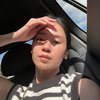 10 Foto Selfie Laura Basuki yang Kecantikannya Bikin Netizen Klepek-klepek