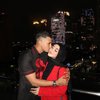 Deretan Foto Margin Wieheerm Rayakan Ultah ke-24, Pose Romantis Bareng Suami Ditemani Para Sahabat