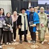 Foto Wisuda Tommy Kurniawan, Raih Gelar Sarjana Komunikasi di Usia 39 Tahun