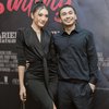 9 Foto Anissa Aziza Hadiri Gala Premier Film Terbaru Raditya Dika, Bawa Anak Buat Dukung Suami