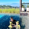 Sambil Baby Moon, Ini Foto Anisa Rahma Ajak Si Kembar Liburan ke Lembang Bareng Geng Butterfly