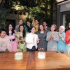 Foto Perayaan Ultah Nafa Urbach ke-44 Bareng Geng Arisan, Bareng Para Diva Hingga Puan Maharani