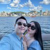 Bikin Iri, Ini 8 Foto Bulan Madu Clarissa Putri dan Sandro Fahdhipa di Hong Kong yang Mesra Abis