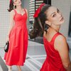 8 Foto Luna Maya Tampil dengan OOTD Serba Merah, Cantiknya Menyala dan Gak Ada Obat!