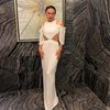 Sedang Ramai Dikritik, Ini 10 Foto OOTD Wanda Hara Pakai Dress yang Feminin