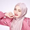 10 Potret Inara Rusli Pakai Outfit Shimmer, Auranya Dibilang kayak Masih Gadis!