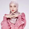 10 Potret Inara Rusli Pakai Outfit Shimmer, Auranya Dibilang kayak Masih Gadis!