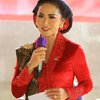 Intip Cantiknya Kris Dayanti dalam Balutan Kebaya Merah, Anggun Pancarkan Pesona Wanita Jawa