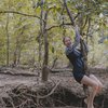 9 Foto Gaya Raline Shah saat Ikut Forest Bathing di Sumba Tengah, Cantiknya Nyegerin Banget!