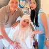 8 Momen Kejutan Baby Shower Syahrini, Fix Punya Anak Kembar nih?