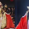 8 Foto Laura Moane Tampil di Atas Catwalk, Cantiknya Elegan dan Berkelas!