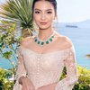 11 Foto Transformasi Raline Shah, Kecantikan yang Nggak Pernah Berkurang dari Tahun ke Tahun