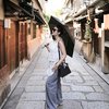 8 Foto OOTD Chelsea Olivia Liburan di Jepang, Disebut Nyemil Formalin karena Awet Cantiknya!