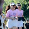 7 Foto Fuji Ikuti Fun Run di Sulawesi Tenggara, Vibesnya Enerjik dan Menyenangkan