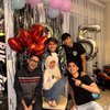 10 Foto Perayaan Ulang Tahun Lesti Kejora, Dapat Surprise Tengah Malam dari Kerabat