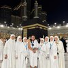 Disebut Haram karena Pegang Pods, Ini 10 OOTD Lula Lahfah Berhijab saat Ibadah Umrah