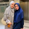 Punya Niatan Pakai Hijab, Ini 10 Foto Tissa Biani yang Pesonanya Makin Adem dengan Kerudung