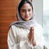 Punya Niatan Pakai Hijab, Ini 10 Foto Tissa Biani yang Pesonanya Makin Adem dengan Kerudung