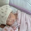 Sempat Bikin Penasaran, Ini 8 Foto Wajah Anak Larissa Chou yang Dispill Usia 40 Hari