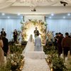 15 Foto Pemberkatan Nikah Cassandra Lee dan Ryuken Lie, Digelar Sederhana Tapi Penuh Keharuan