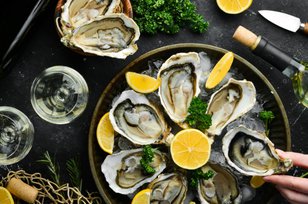 Lagi Booming, Ternyata  Makan Fresh Oyster Sangat Berbahaya untuk Kesehatan Tubuh Loh!