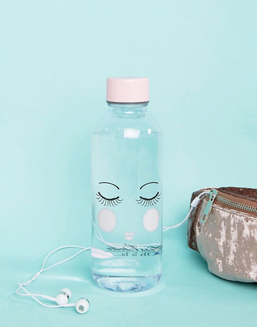 Ilustrasi Botol Air Minum