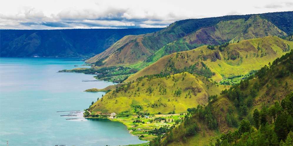 Ilustrasi Danau toba medan