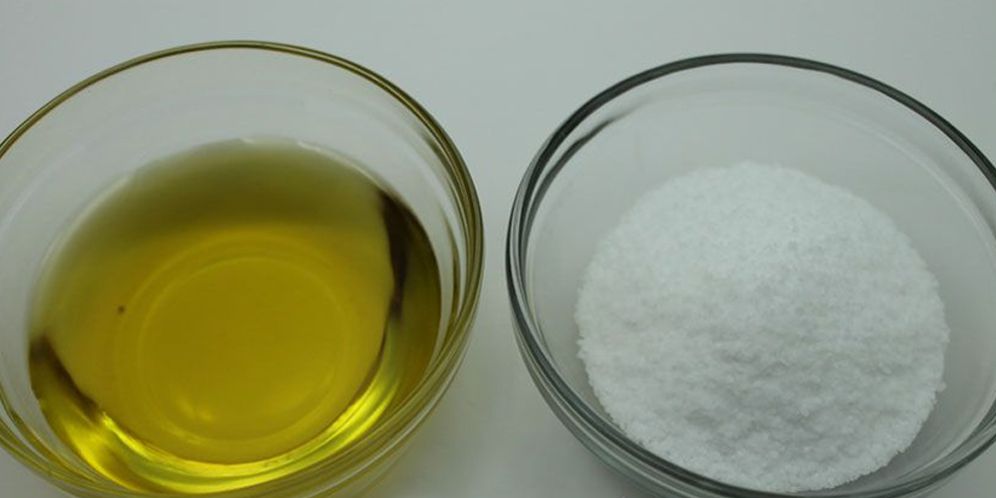 Ilustrasi minyak dan garam