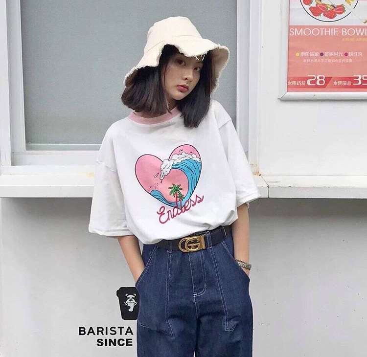 Ilustrasi Oversize Shirt