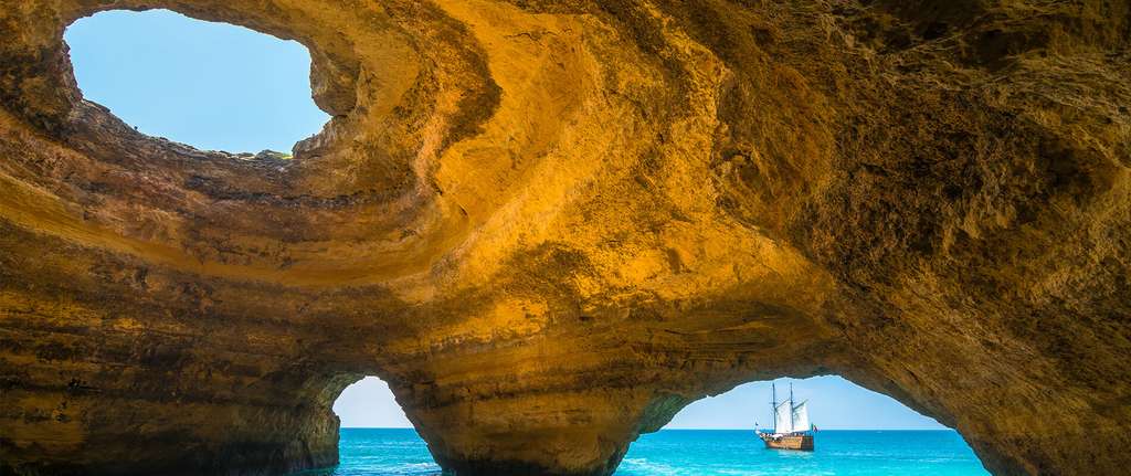 Pantai Algar de Benagil Portugal